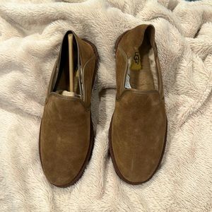 UGG Cooke Slipper. Dark Chestnut. Men’s SZ 9.  New in box